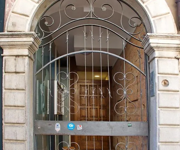 Clesio3 בית הארחה טרנטו